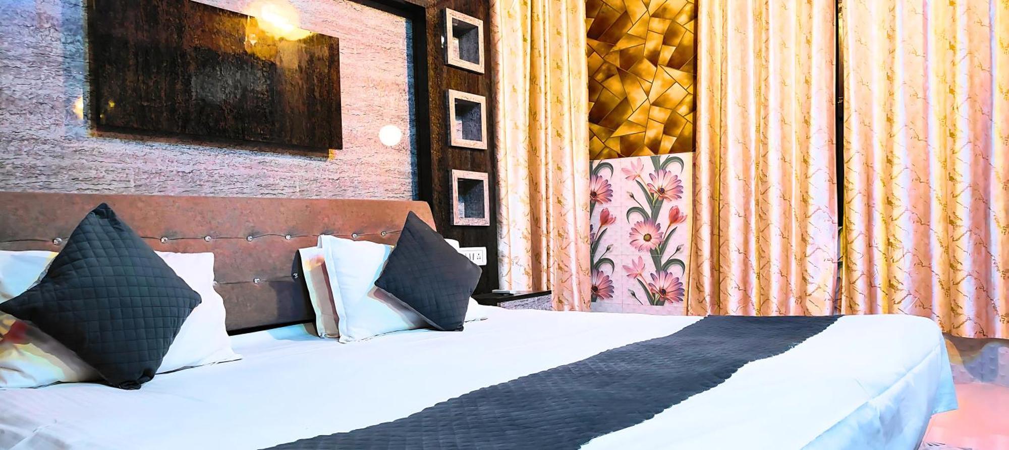 Ramayana Grand Hotel Ayodhya Extérieur photo